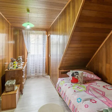 3 Bedroom Awesome In Apartman *